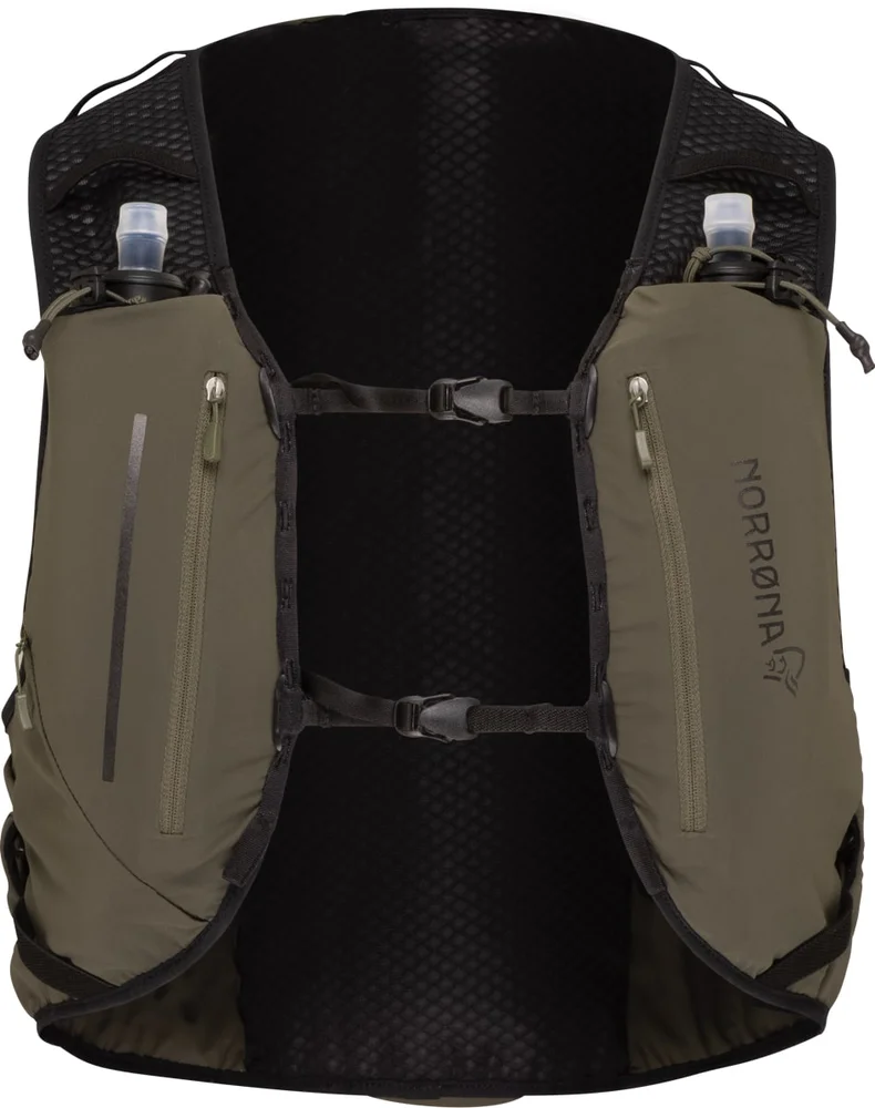 Norrøna Senja Econyl70 7l Pack Olive Night v:4357784 Norrøna Senja Econyl70 7l Pack Olive Night v:4357784