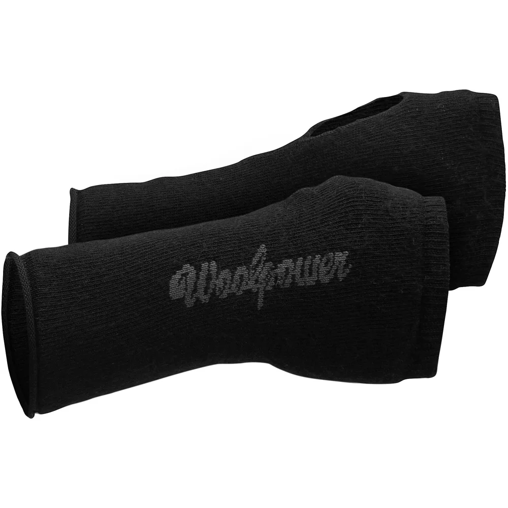 Woolpower Wrist Gaiter 200 Black v:5006164 Woolpower Wrist Gaiter 200 Black v:5006164